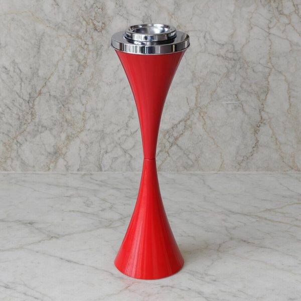 Aschenbecher mit Fuß
