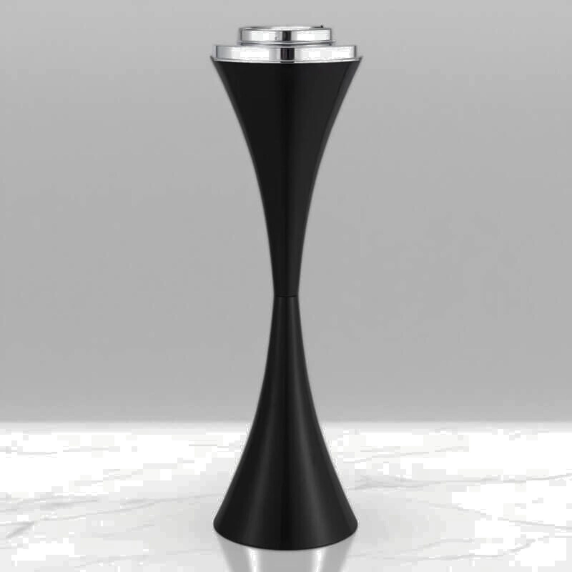 Aschenbecher mit Stander