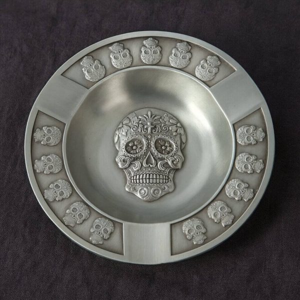 Zigarren Aschenbecher Totenkopf
