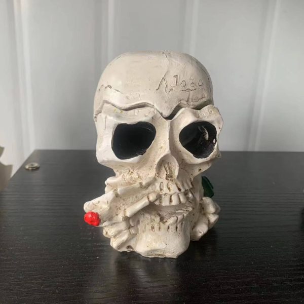 Totenkopf Aschenbecher mit Deckel weiß