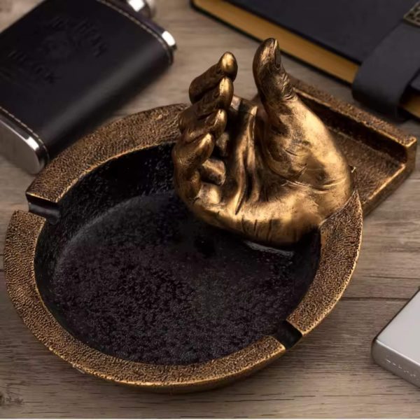 Aschenbecher Hand
