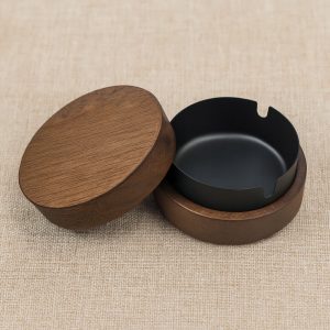 Holz Aschenbecher mit Deckel