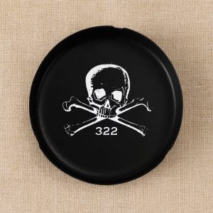 Aschenbecher Totenkopf-Motiv