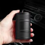 Autoaschenbecher aus Metall
