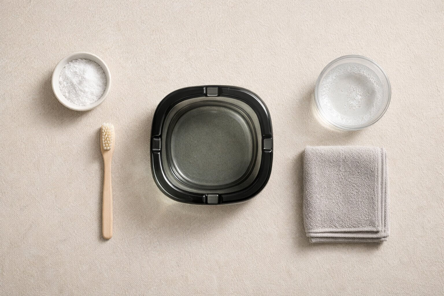 aschenbecher-reinigung-flatlay